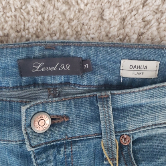 NWT Level 99 low rise flare jean - Picture 2 of 4